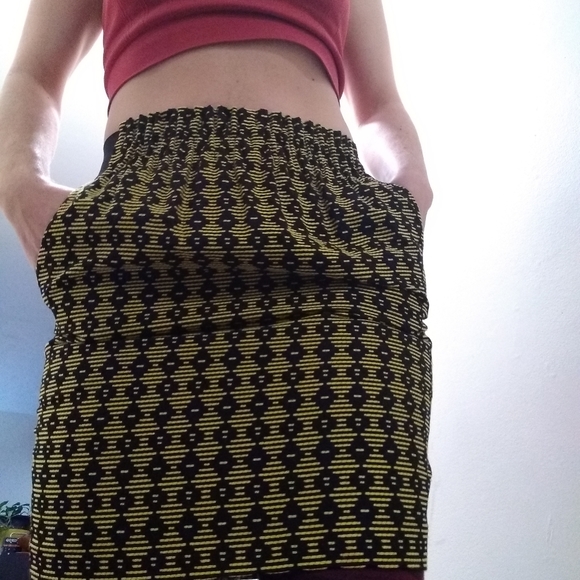Skirt - Picture 4 of 9